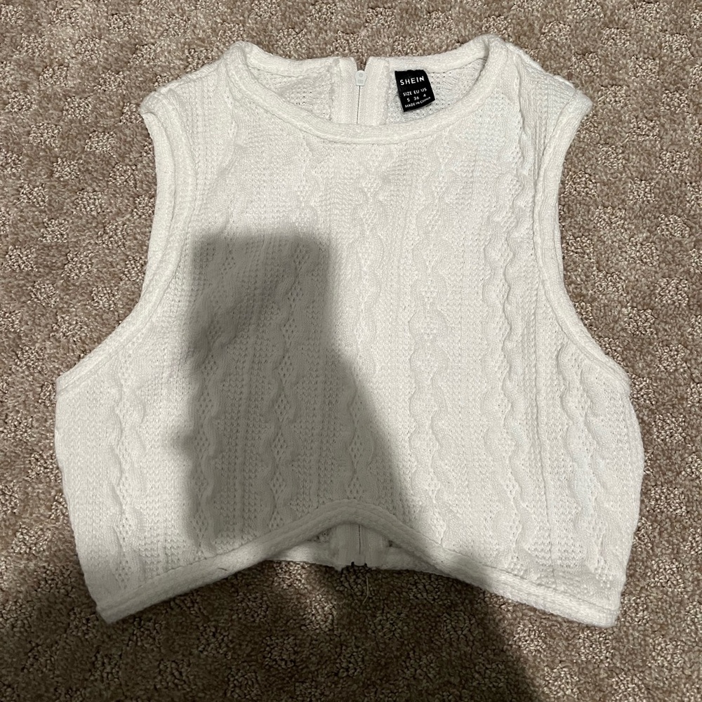White cable knit crop top
